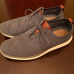 Cole Haan men’s 10 1/2 in good shape.